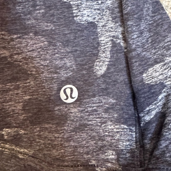 LULULEMON Outrun the Elements 1/2 Zip, Incognito Camo HTR Black, size 12 - Picture 4 of 5
